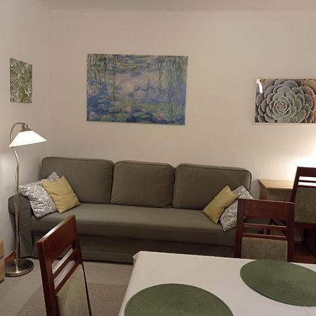 Zsuzsa Apartman بودابست المظهر الخارجي الصورة