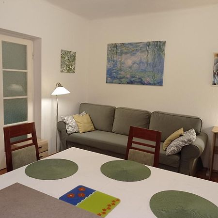 Zsuzsa Apartman بودابست المظهر الخارجي الصورة